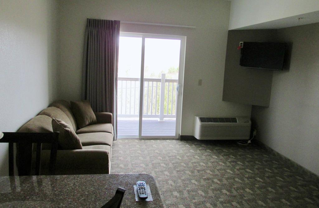Crystal Springs Inn And Suites Towanda Номер фото