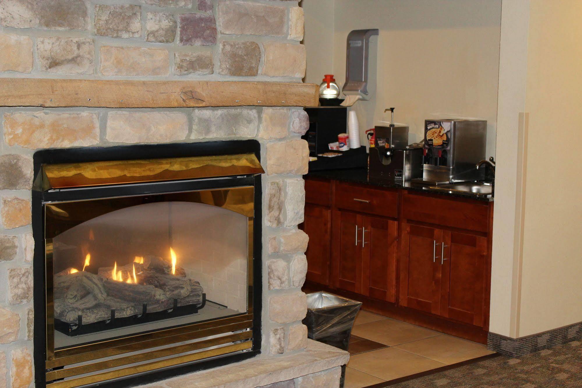 Crystal Springs Inn And Suites Towanda Екстер'єр фото
